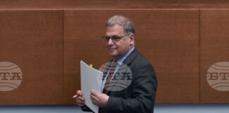 Кметовете да бъдат по-активни по отношение на проблема с нерегламентираните отпадъци, призова служебният министър на екологията Юлиян Попов