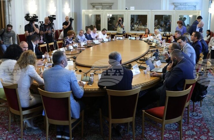 Комисията по бюджет и финанси ще разгледа законопроекта за промени на удължителния закон за бюджета, внесен от служебното правителство