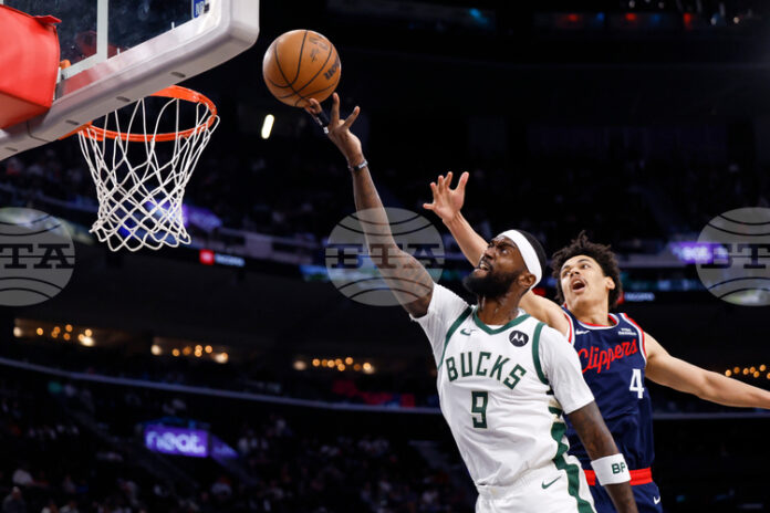 ЛА Клипърс постигна убедителен успех срещу Милуоки в мач от НБА