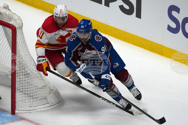 Лидерът в Централната дивизия на Националната хокейна лига Колорадо постигна убедителна победа срещу Калгари