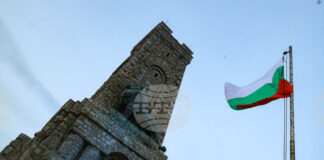 Паметника на свободата на връх Шипка