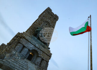 Паметника на свободата на връх Шипка