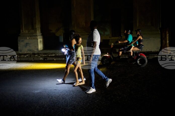 Москва изрази готовност да помогне на Куба, без да упоменава изрично доставките на руски петрол