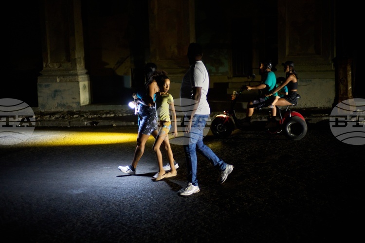 Москва изрази готовност да помогне на Куба, без да упоменава изрично доставките на руски петрол