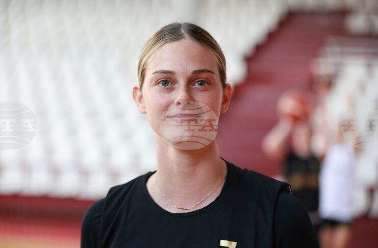 Националката Борислава Христова и гръцкият Атинайкос се класираха за финала на баскетболния турнир Еврокъп