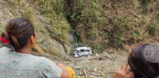 Най-малко 7 души загинаха при инцидент с автобус, превозващ индийски поклонници в Непал