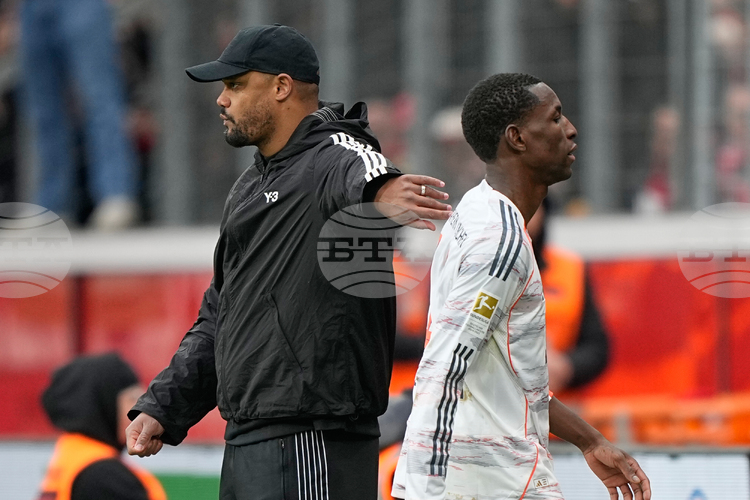 Нападателят на Байерн Джаксън е наказан за два мача от Бундеслигата