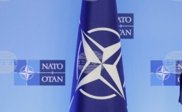 НАТО продължава внимателно да следи развитието на ситуацията в Иран и региона около него НАТО продължава внимателно да следи развитието на ситуацията в Иран и региона около него