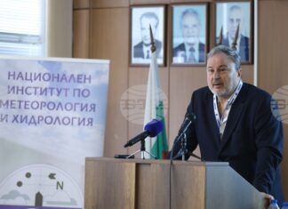 НИМХ е с много дълга история и е част от Световната метеорологична организация, каза директорът на института доц. Илиан Господинов