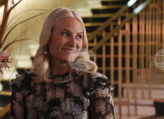 Норвежката принцеса Мете-Марит каза, че е била "манипулирана и измамена" от Епстийн