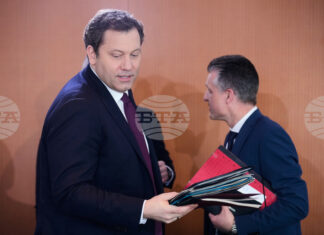 ОБНОВЕНА Германският финансов министър призова да не се всява паника за икономиката заради войната в Близкия изток