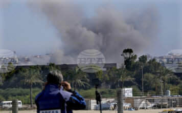 ОБНОВЕНА При израелски удар по автомобил в Южен Ливан са загинали най-малко трима ливански журналисти; според Израел става дума за удар по терорист