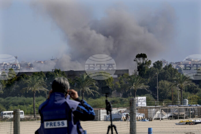 ОБНОВЕНА При израелски удар по автомобил в Южен Ливан са загинали най-малко трима ливански журналисти; според Израел става дума за удар по терорист