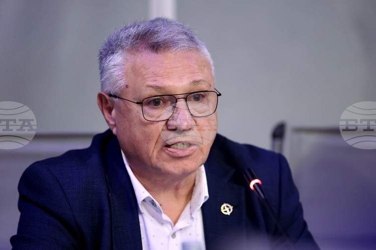 ОБНОВЕНА Създали сме най-добрите условия за гарантиране сигурността на българските граждани в региона на Близкия изток, каза зам.-министърът на външните работи Велизар Шаламанов