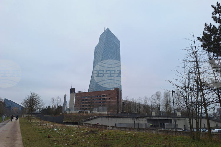 Очаква се ЕЦБ да запази днес лихвите си непроменени, но войната в Иран засилва инфлационните рискове