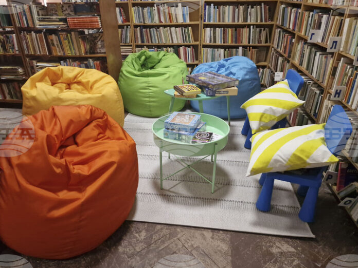 От читалище „Надежда“ във Велико Търново обявиха отличените участници в конкурса „Уникално облекло за книга“