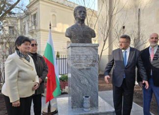 Откриха паметник на Васил Левски във Варшава