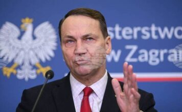 ПАП: Над 7100 поляци са се завърнали в Полша от Близкия изток, съобщи външният министър на страната ПАП: Над 7100 поляци са се завърнали в Полша от Близкия изток, съобщи външният министър на страната