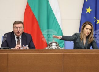 Парламентът ще обсъди днес промените в т.нар. удължителен закон за бюджета и още пет допълнителни точки