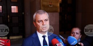 Правителството смени четири пъти позицията си, каза Костадин Костадинов за ситуацията в Близкия изток