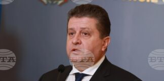 Председателят на КФН Васил Големански ще обсъди темата за финансовата грамотност с ученици от Първа английска езикова гимназия в София