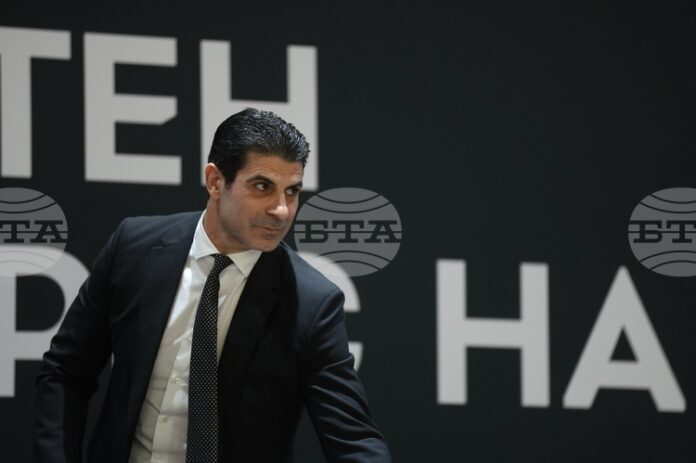 "БФС иска да промени цялостно системата на БФС, не може "БФС иска да промени цялостно системата на БФС, не може 3200 деца да играят на един терен", каза президентът на централата Георги Иванов след Конгреса