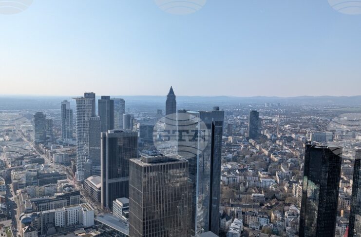 Растежът на германския частен сектор се забавя до тримесечен минимум през март