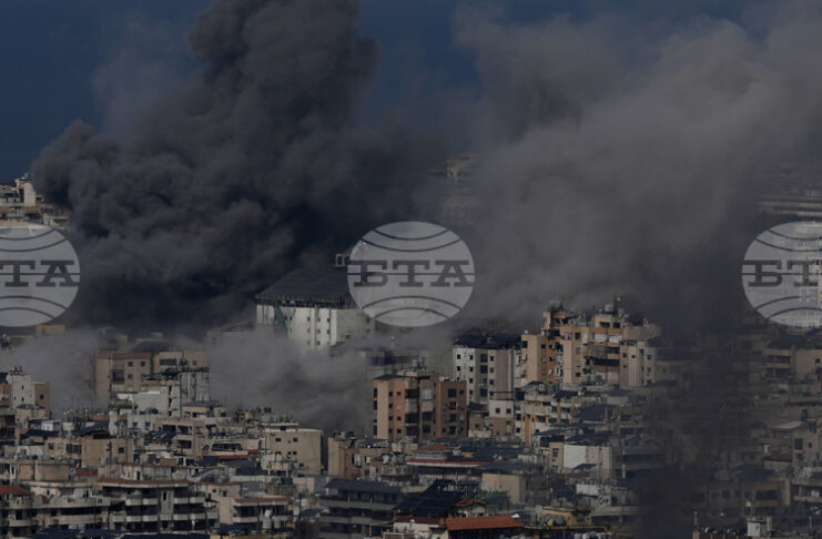 Ройтерс: Бомбардировките предизвикват ужас в Техеран, където няма признаци за протести