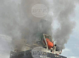 Ройтерс: Колко кораба са ударени в Персийския залив от началото на войната в Иран