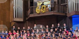 С концерт-спектакъл Хорът на учителките в Добрич отбеляза 60 години от създаването си