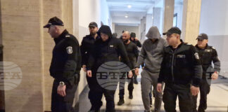 Съдът остави в ареста седем от общо осем души, обвинени за участие в престъпна група за изнудване