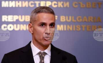 Служебният премиер Андрей Гюров ще участва във втората среща на върха по ядрената енергия в Париж