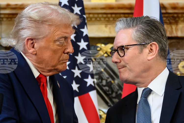 Тръмп разкритикува Великобритания, докато Стармър се опитва да намери „жизнеспособен план“ за отваряне на Ормузкия проток