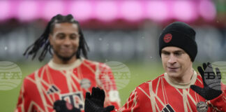 УЕФА няма да накаже допълнително футболистите на Байерн Мюнхен Майкъл Олизе и Йозуа Кимих