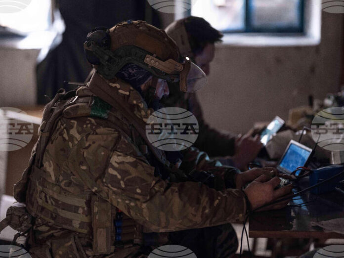 Украйна заяви, че тази нощ е свалила 136 от 155-те дрона, насочени от руските сили към нейната територия