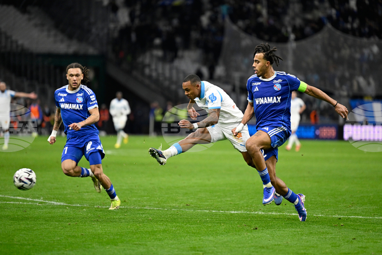 Във френското първенство Страсбург и Оксер не си вкараха голове, Анже си тръгна победител от гостуването в Нант