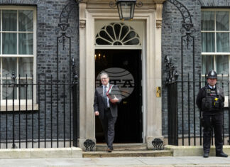 Великобритания призова съюзниците си да запазят натиска върху Русия след облекчаването от САЩ на санкциите върху петрола