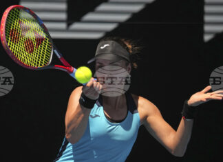 Виктория Томова постигна трета поредна победа на турнира по тенис в Чарлстън