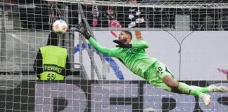 Вратарят на Айнтрахт Франкфурт Кауа Сантос. ще отсъства от терена няколко седмици заради контузия