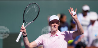 Яник Синер с експресна победа срещу Лърнър Тиен на Мастърс турнира в Индиън Уелс