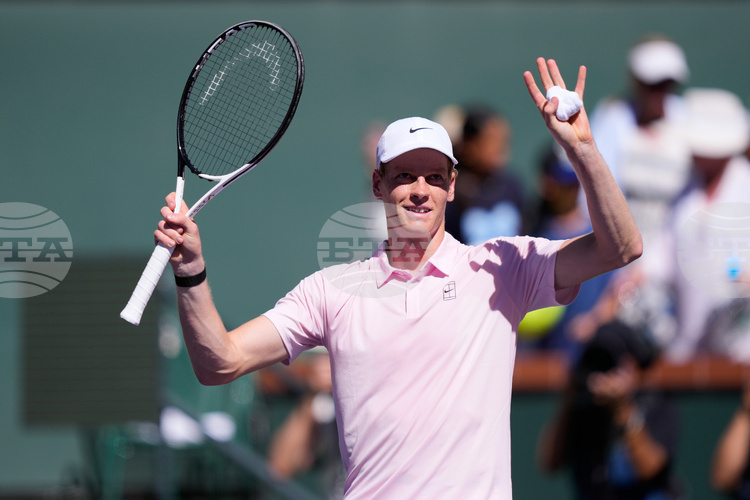 Яник Синер с експресна победа срещу Лърнър Тиен на Мастърс турнира в Индиън Уелс