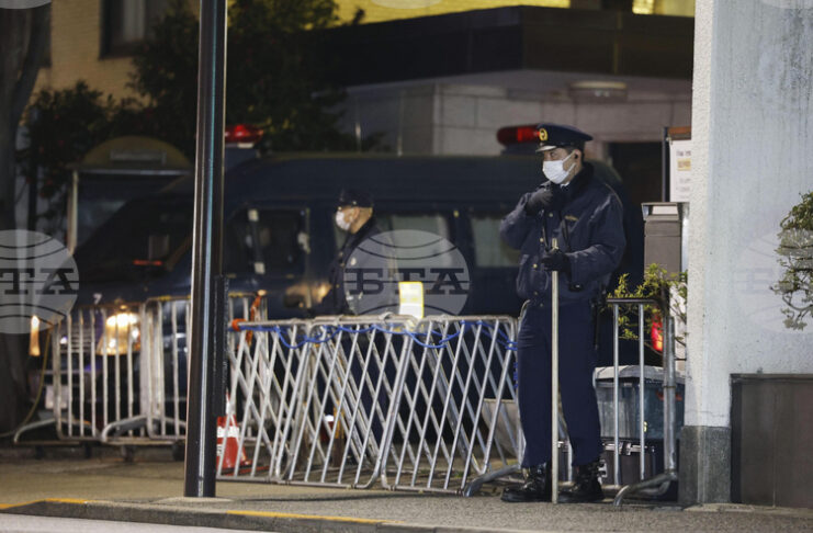 Япония изрази съжаление пред Китай и арестува войник, заподозрян в проникване в китайското посолство