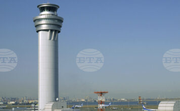 Япония забранява от април използване на външни батерии по време на полет, съобщи Киодо Япония забранява от април използване на външни батерии по време на полет, съобщи Киодо