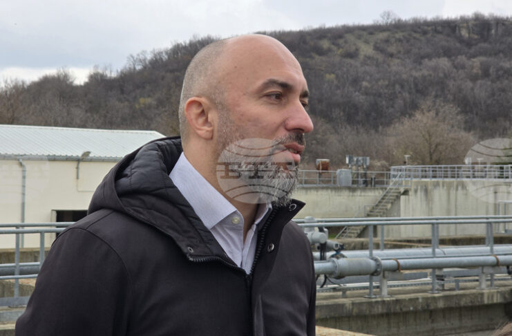 За момента не е нужно да се въвежда воден режим, но ситуацията се следи внимателно, каза изпълнителният директор на ВиК АД – Ловеч