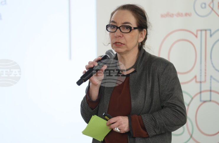 Задачата ни беше да превърнем приоритетите на стратегията в индикатори за принос на културата към устойчивото развитие, каза Яна Генова