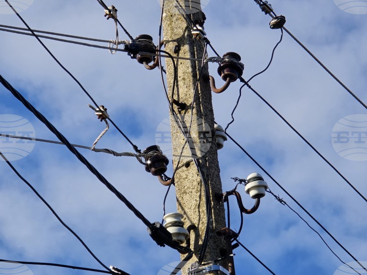 Заради ремонт са възможни смущения в електрозахранването в части от общините Луковит, Плевен, Долни Дъбник и Червен бряг на 17 и 18 март