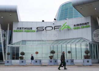 Засечен е дрон над летище „Васил Левски“ този следобед, съобщиха от аеропорта