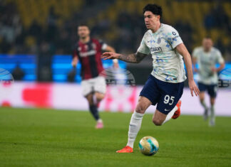 Защитникът Алесандро Бастони обмисля да напусне Интер в края на сезона