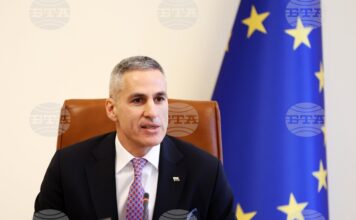 Андрей Гюров