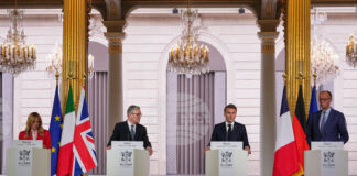 Италианският премиер Джорджа Мелони и германският канцлер Фридрих Мерц, заедно с председателите на конференцията за Ормузкия проток – британския премиер Киър Стармър и френския президент Еманюел Макрон.